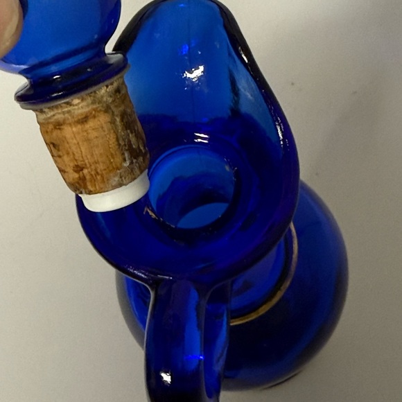 Avon Blue Glass Vintage Bottle - Picture 6 of 7